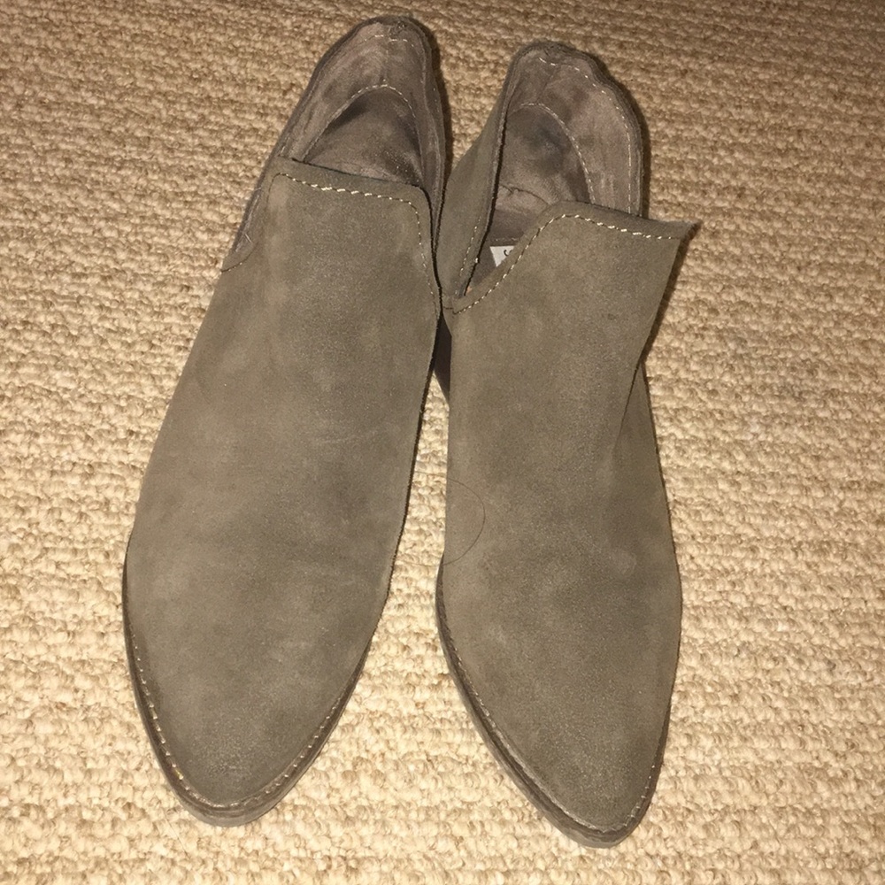 Olive green Steve Madden Austin booties